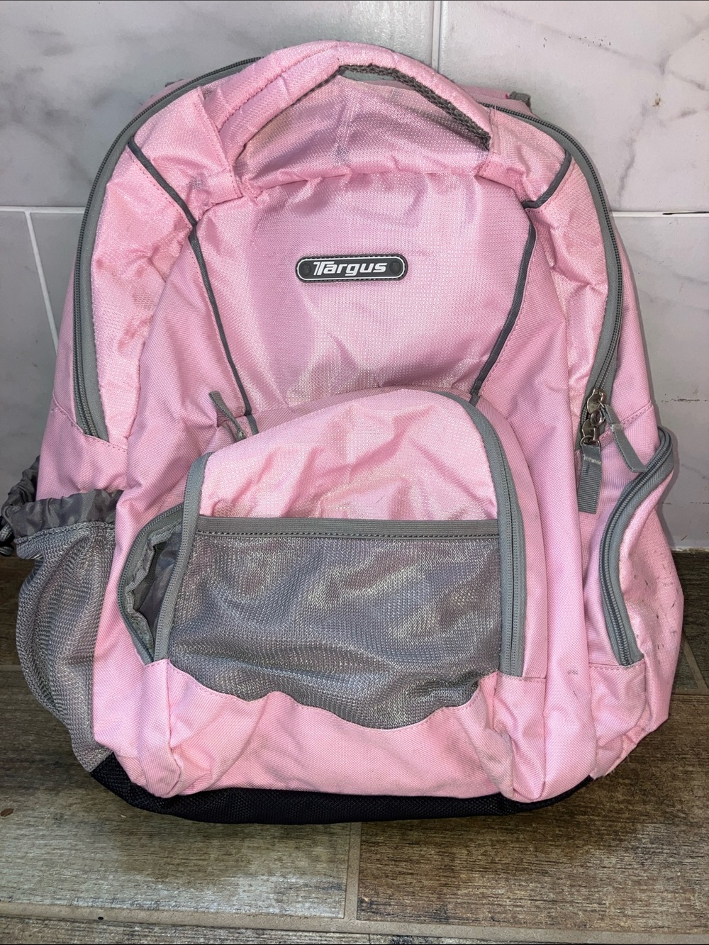 TARGUS INCOGNITO 15.4 inch LAPTOP BACKPACK PINK